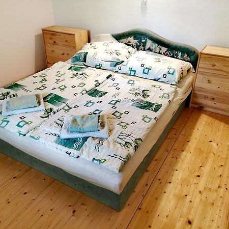 Nemeth Apartmanhaz Balatongyorok Luaran gambar